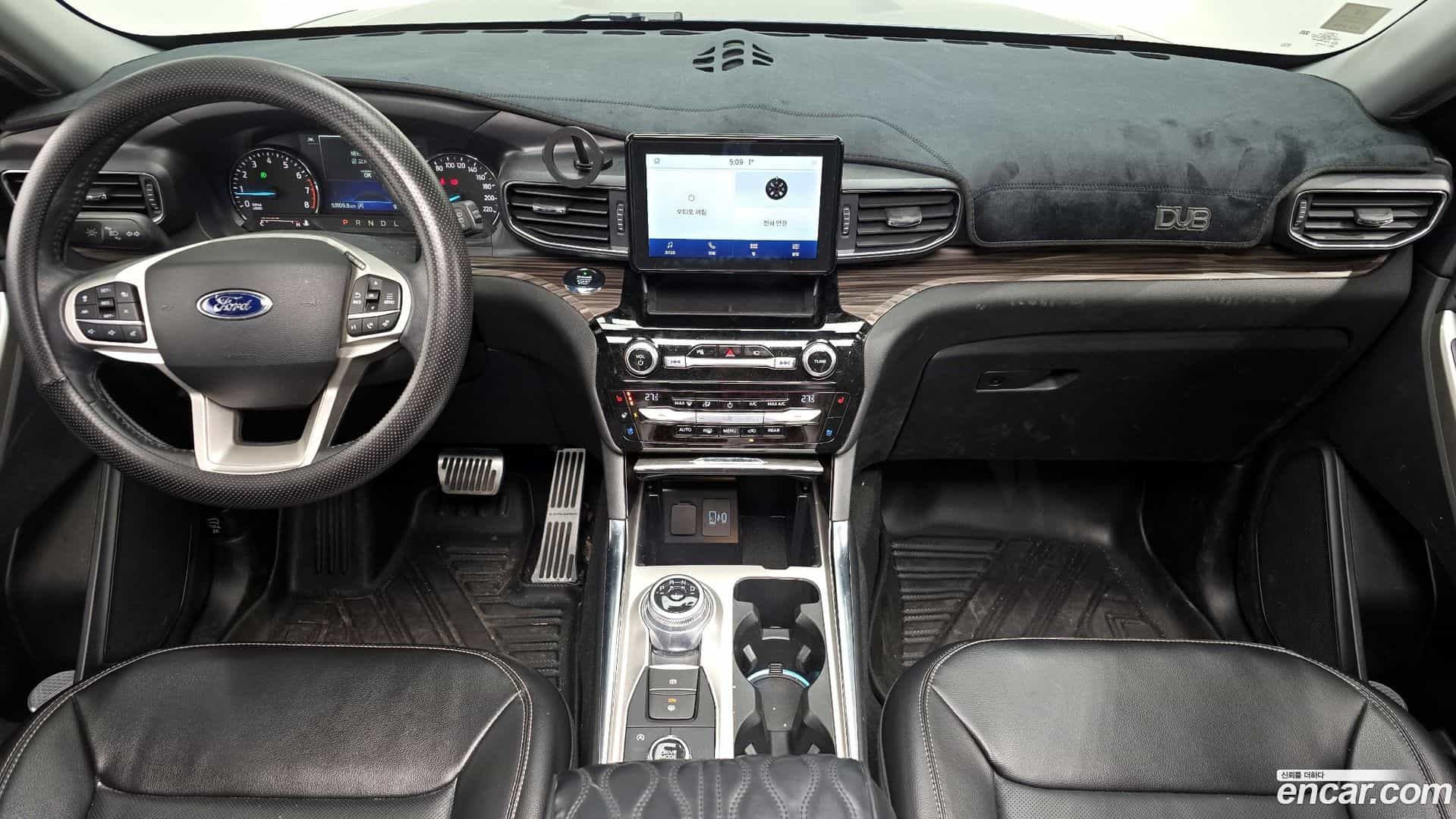 Explorer Ford 2021.10-INNER-007