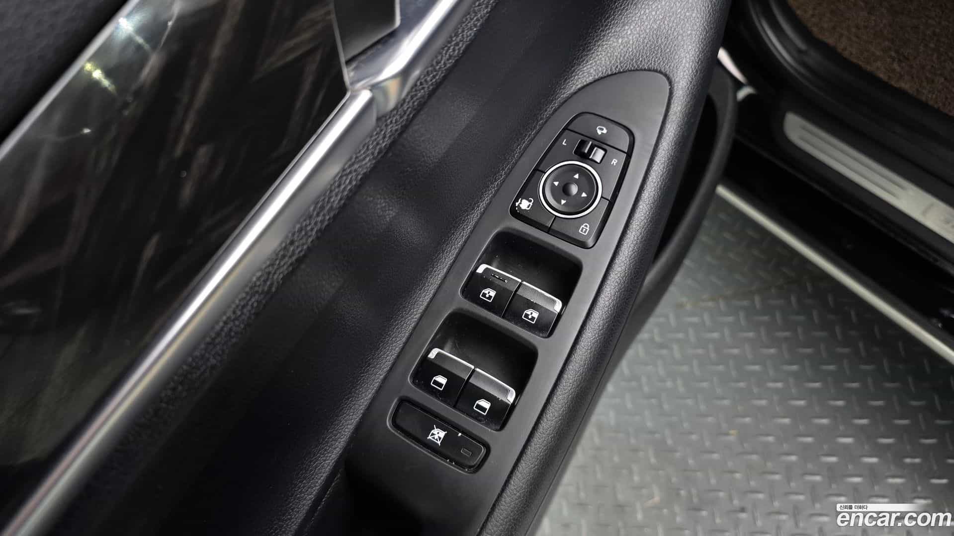 Grandeur Hyundai 2019.10-OPTION-022