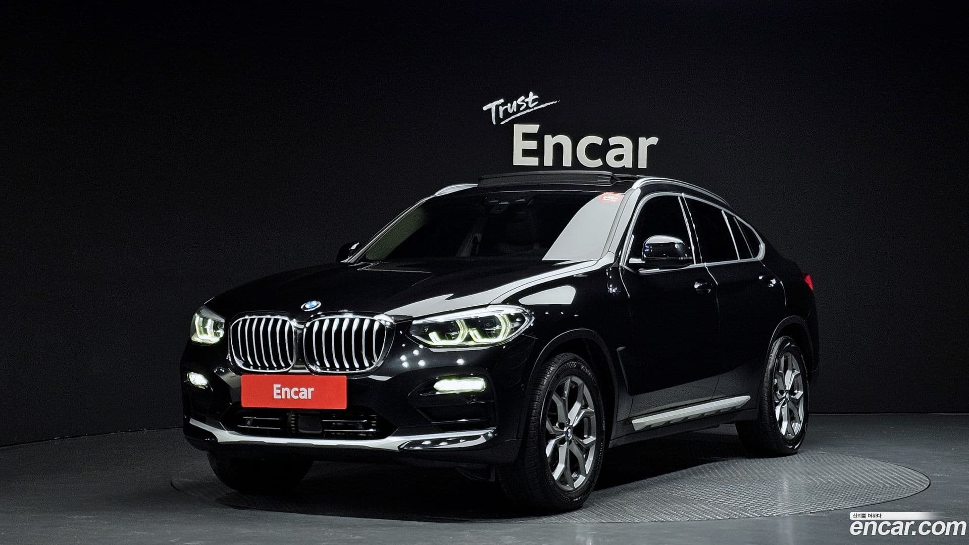 Main__Slider__Photo:X4 BMW 2019.3-0