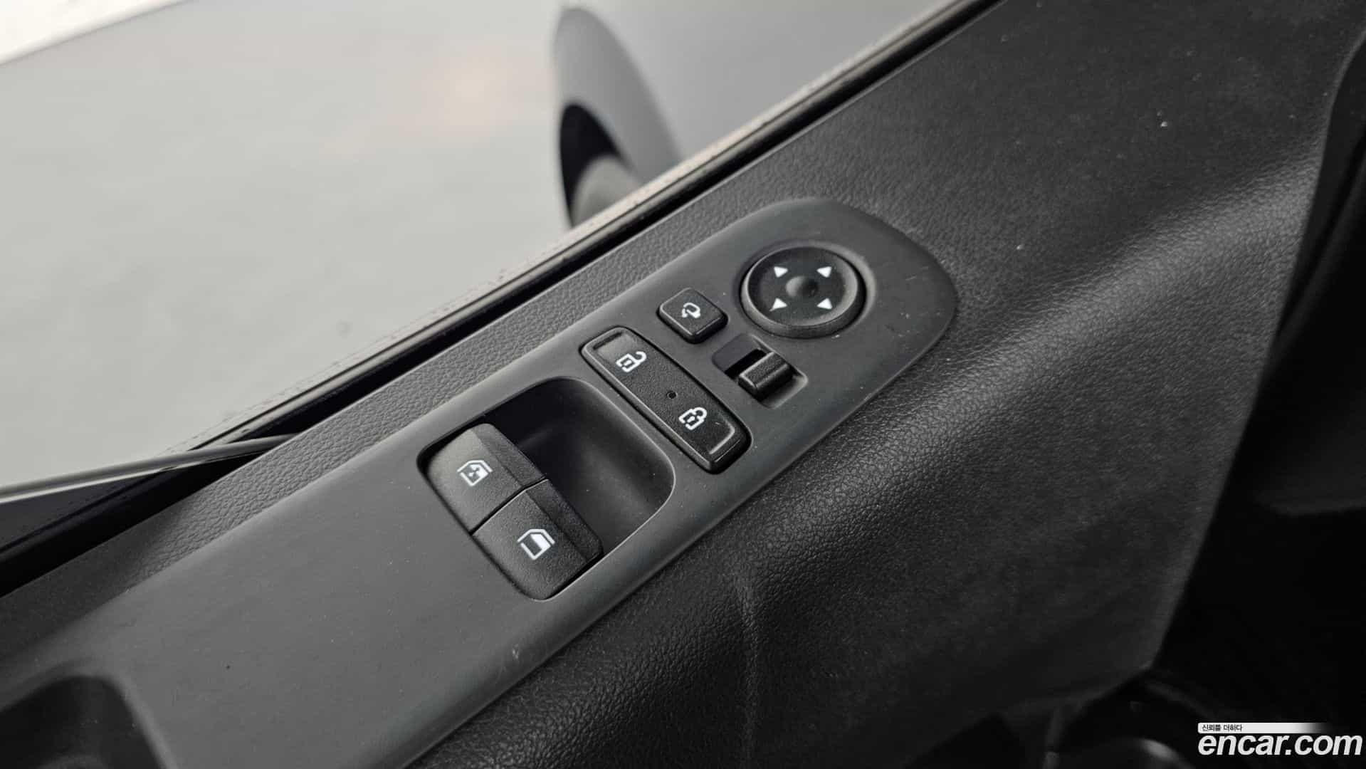 Staria Hyundai 2022.10-OPTION-022