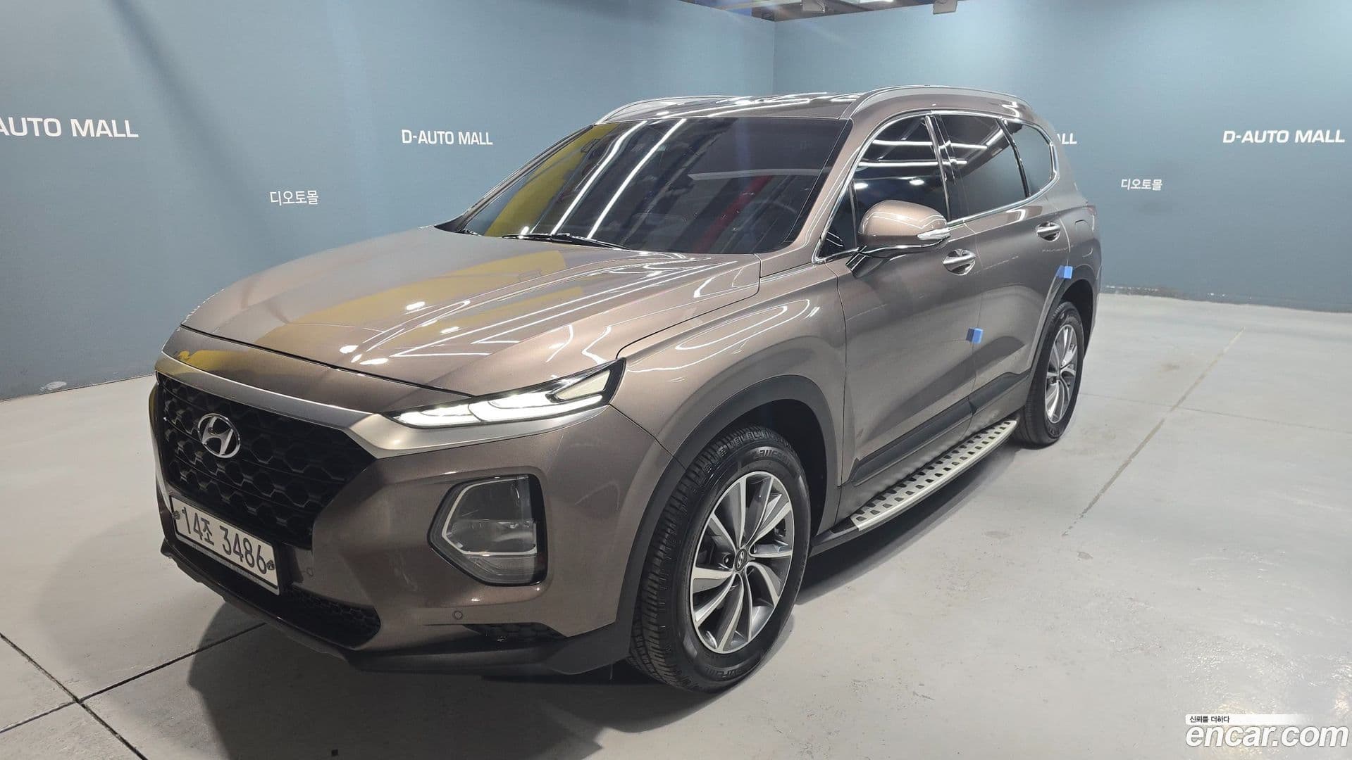 Main__Slider__Photo:Santafe Hyundai 2018.6-0