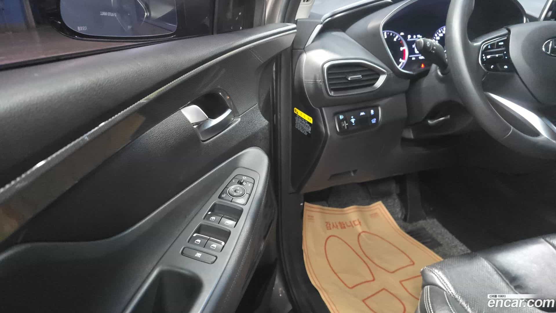 Santafe Hyundai 2018.6-OPTION-024