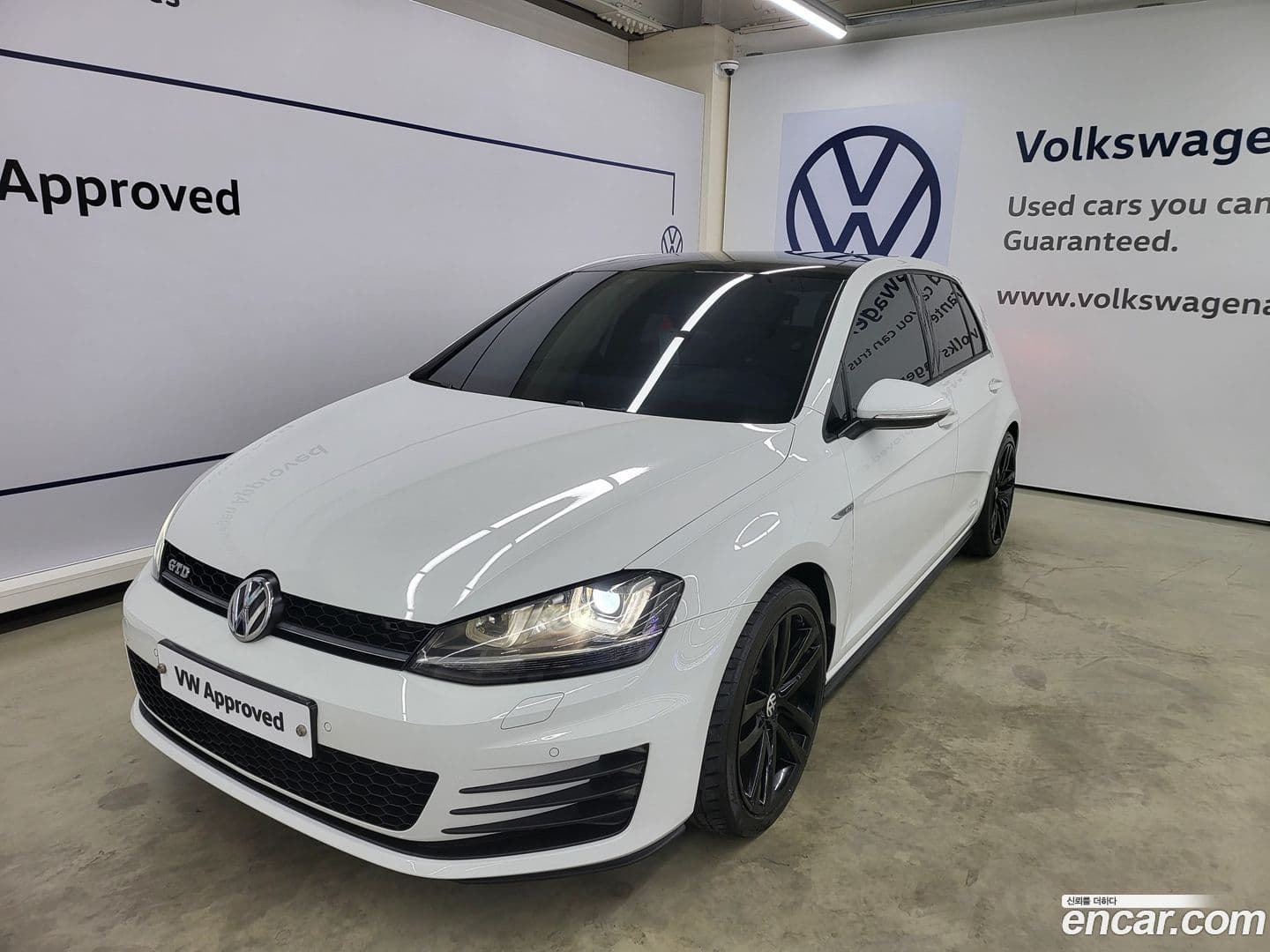 Main__Slider__Photo:Golf Volkswagen 2016.6-0