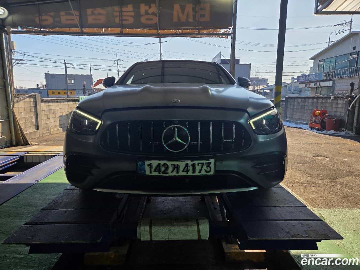 E-Class Mercedes-Benz 2021.2-OUTER-001