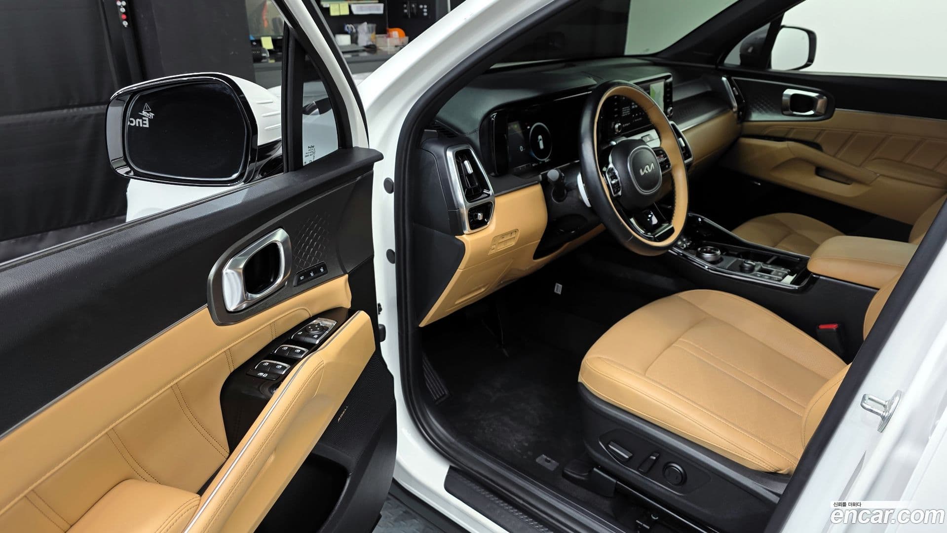 Main__Slider__Photo:Sorento Kia 2023.3-9