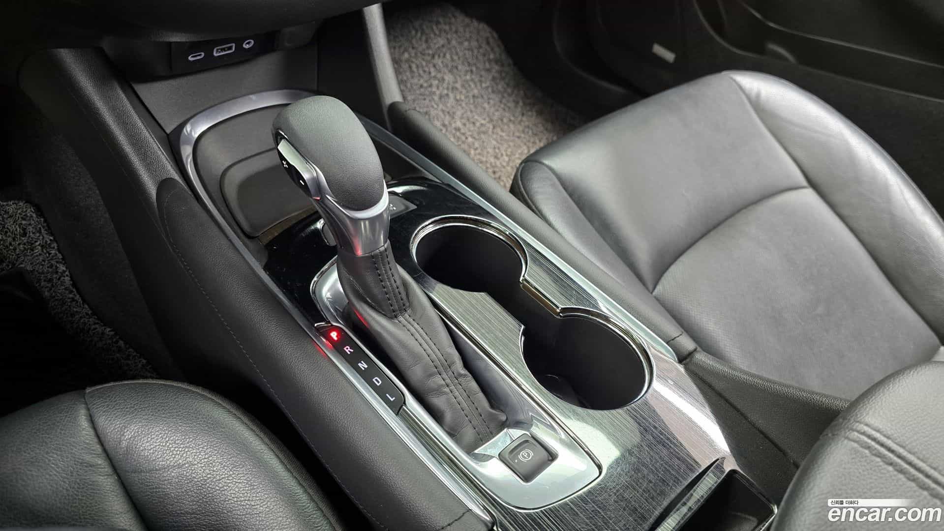 Malibu Chevrolet 2019.3-INNER-009