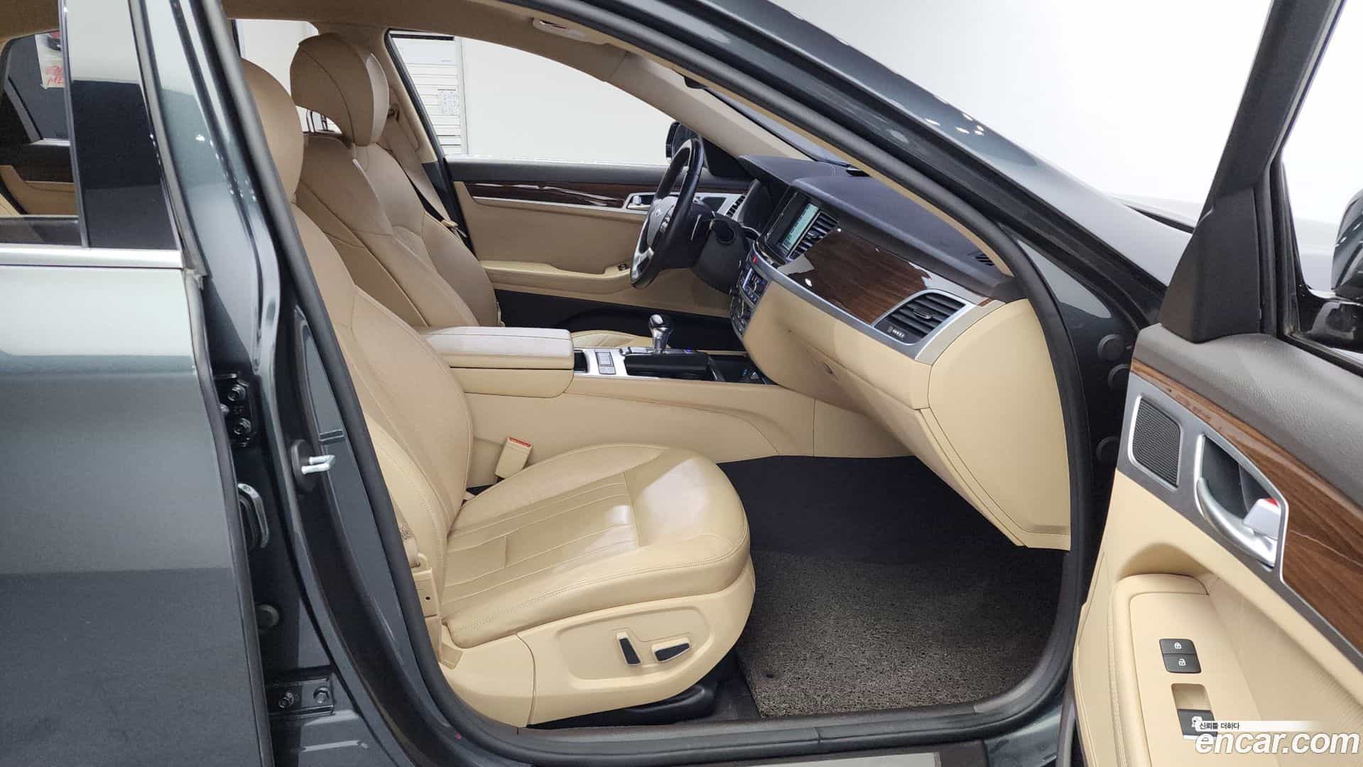 G80 Genesis 2019.3-OPTION-016