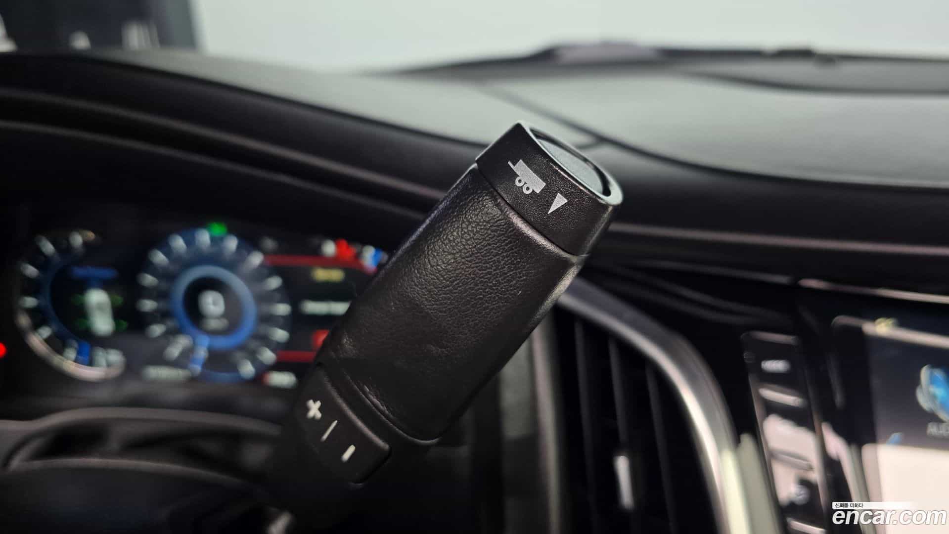 Escalade Cadillac 2018.4-INNER-009