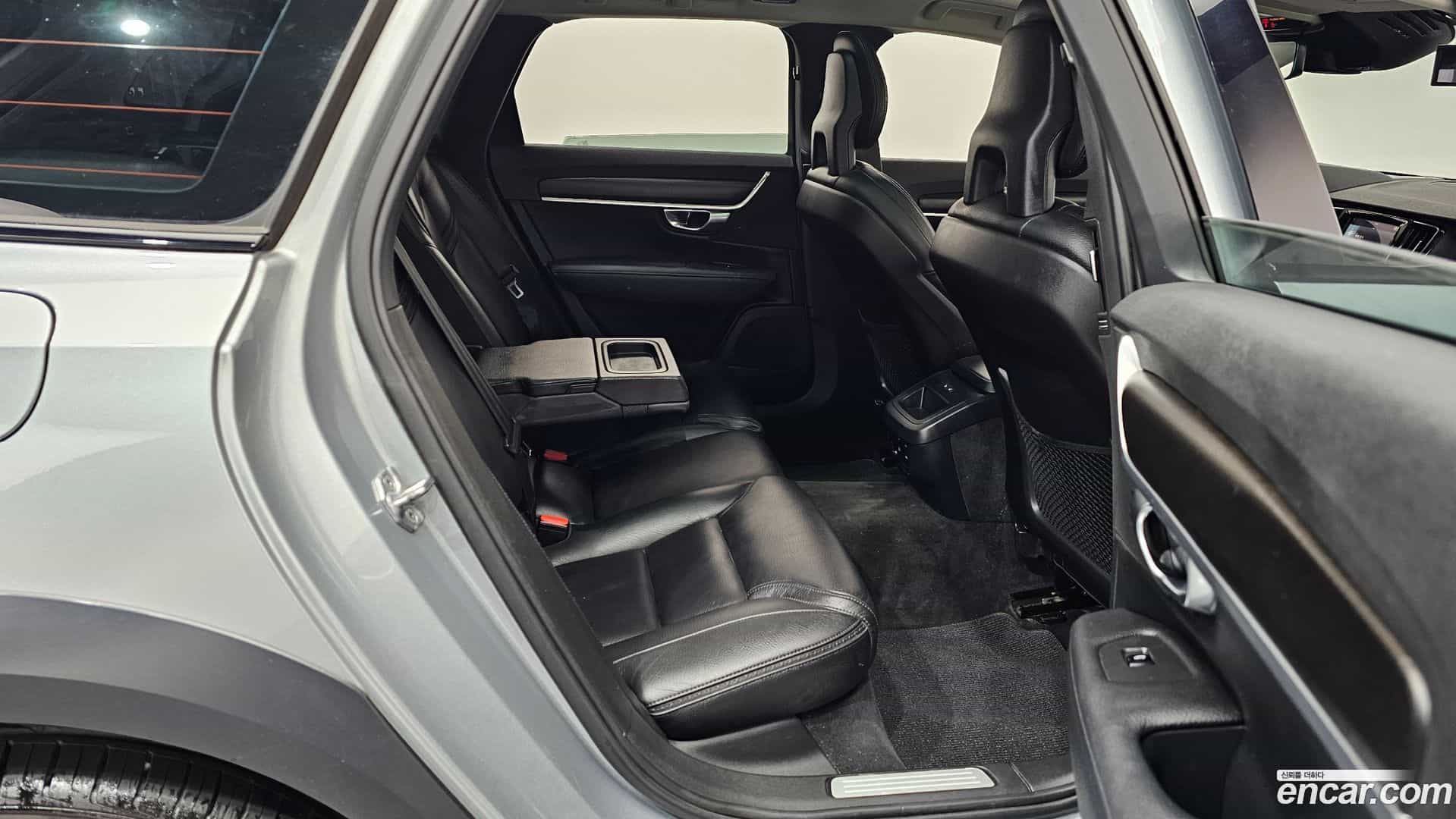 V90 Volvo 2017.4-OPTION-016