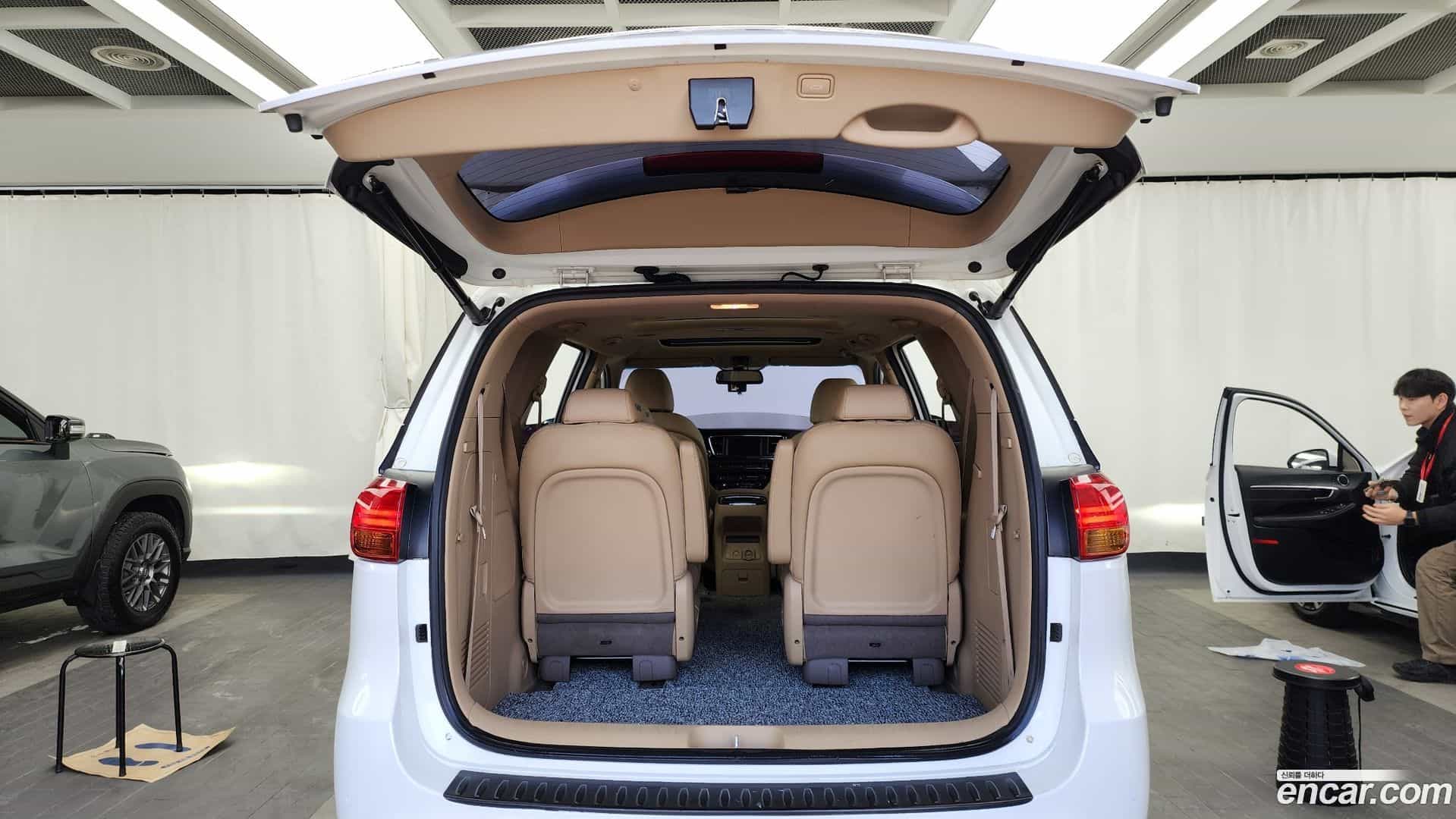 Canival Kia 2017.7-OPTION-024