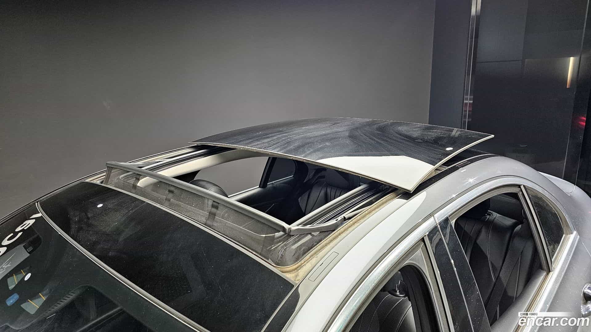 E-Class Mercedes-Benz 2019.3-OPTION-023