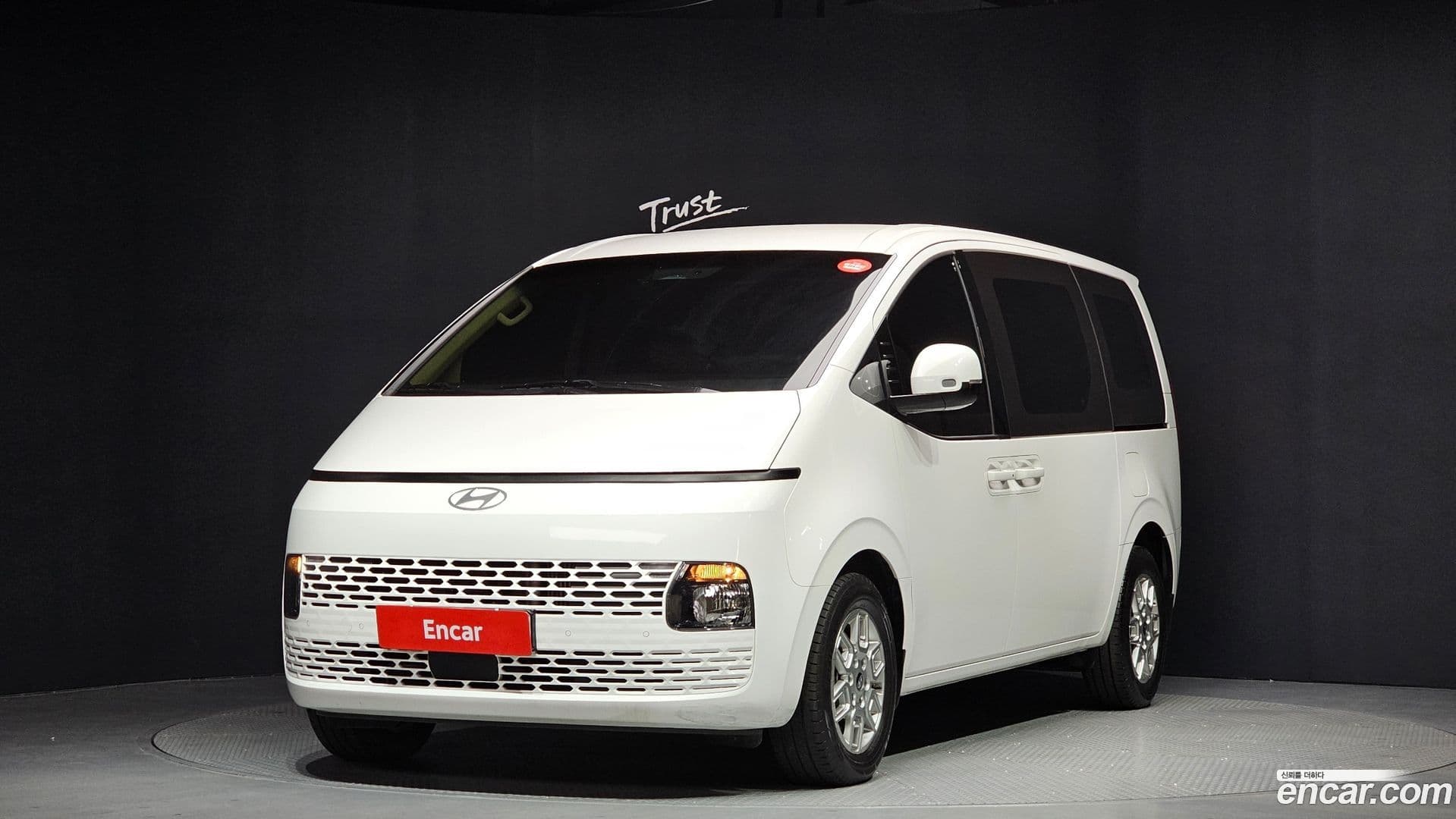 Main__Slider__Photo:Staria Hyundai 2024.3-0