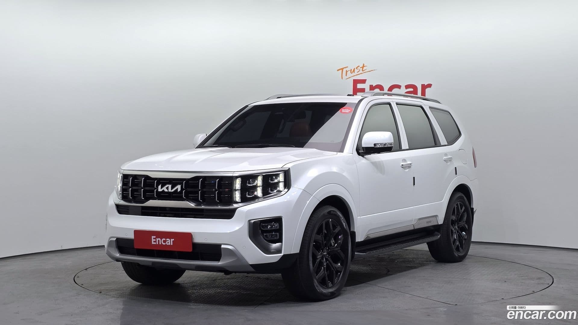 Main__Slider__Photo:Mohave Kia 2024.1-0