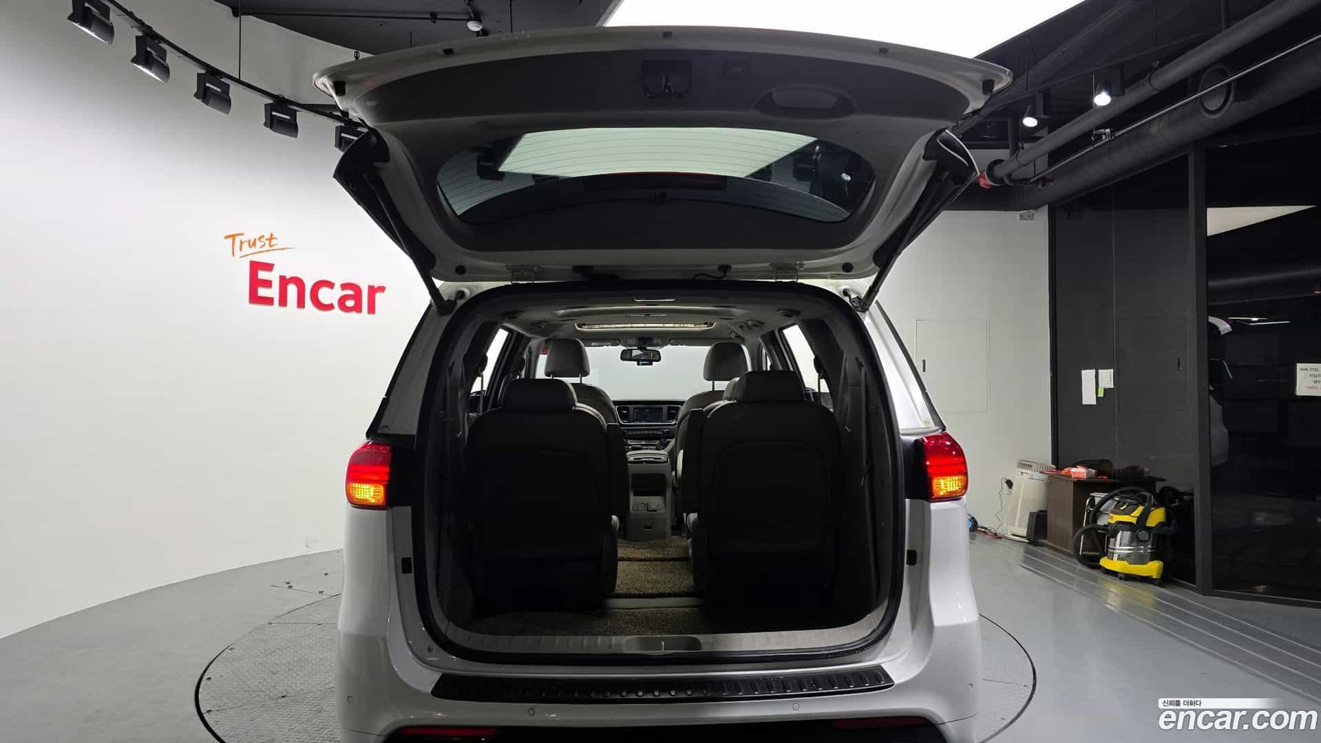 Canival Kia 2016.10-OPTION-024