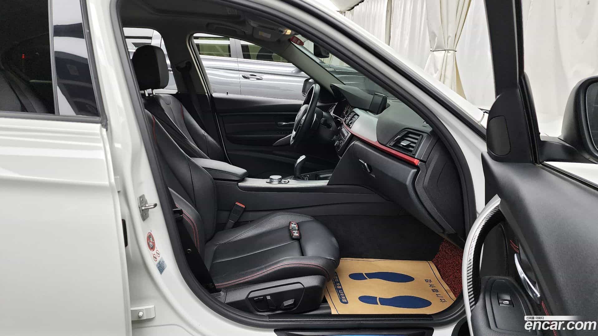 3-Series BMW 2015.5-INNER-007