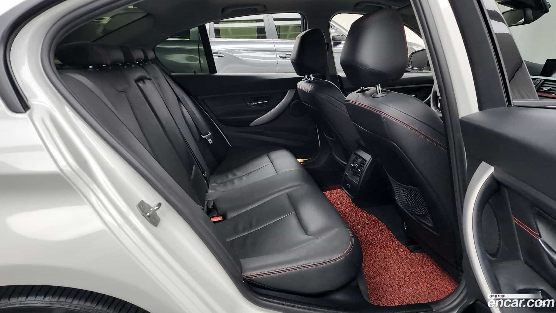 3-Series BMW 2015.5-INNER-008