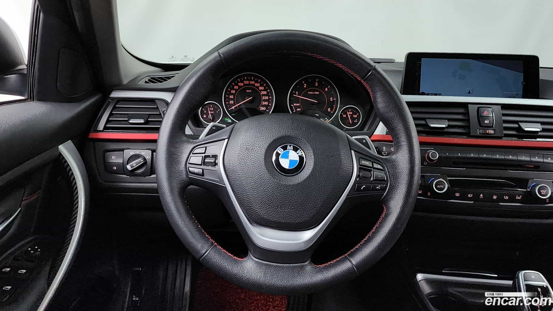 3-Series BMW 2015.5-INNER-010