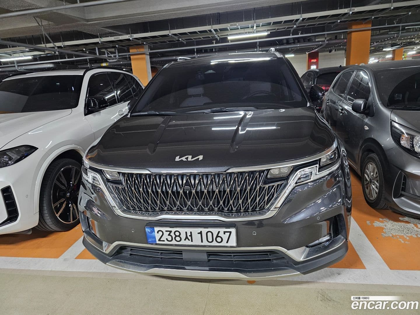 Main__Slider__Photo:Canival Kia 2021.5-0