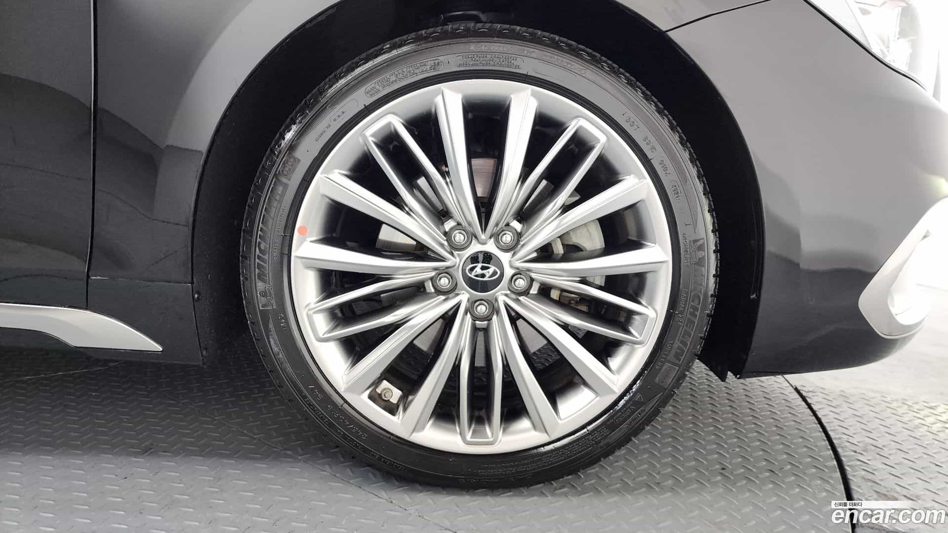 Grandeur Hyundai 2018.5-OUTER-005