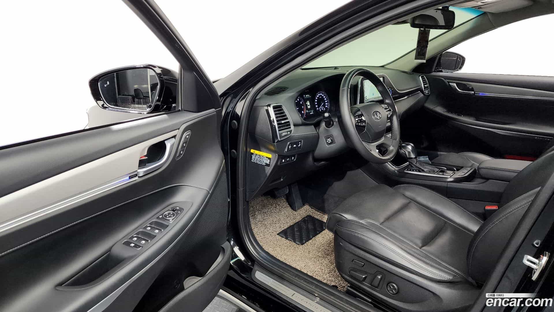Grandeur Hyundai 2018.5-INNER-010