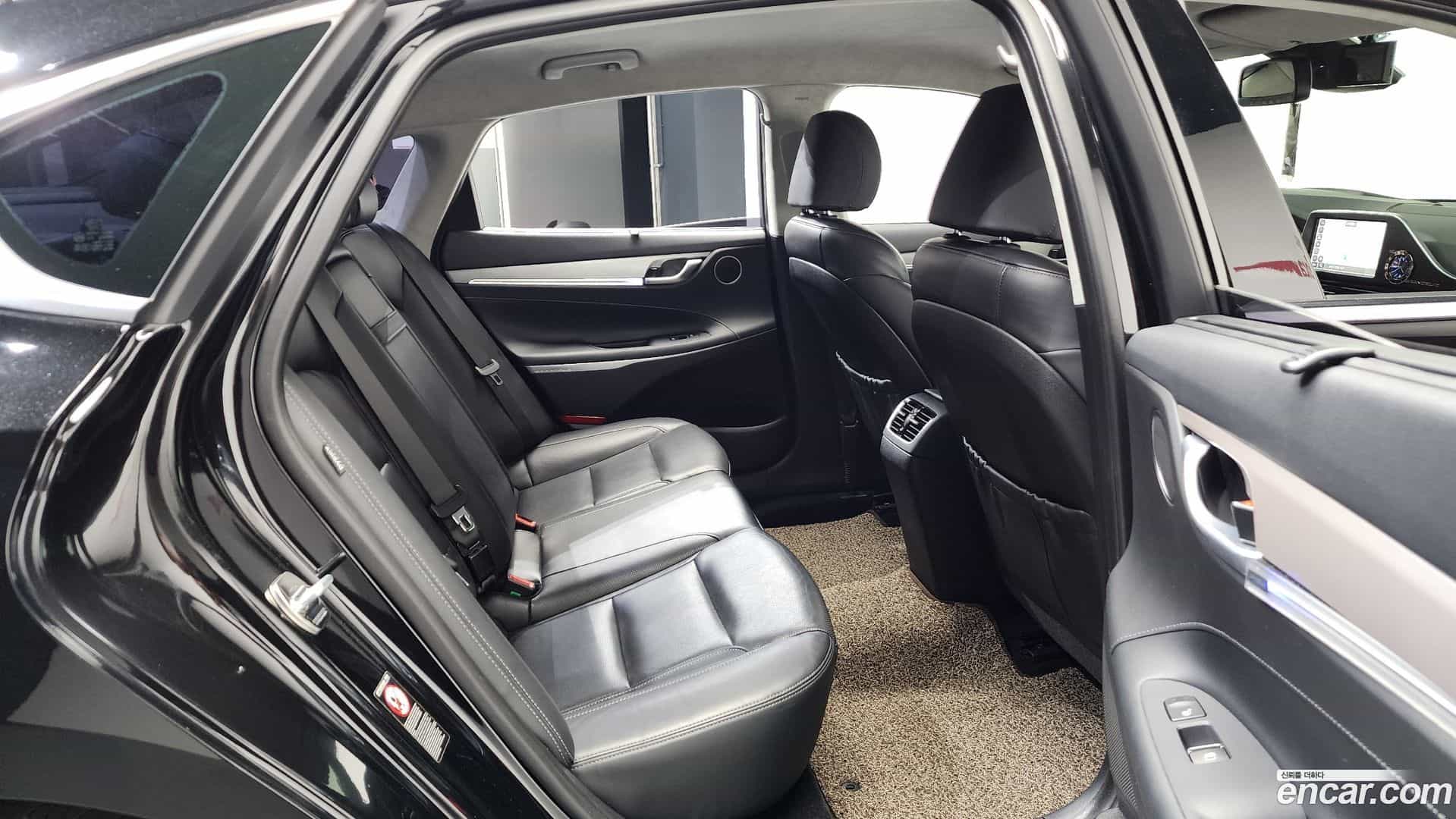 Grandeur Hyundai 2018.5-OPTION-016