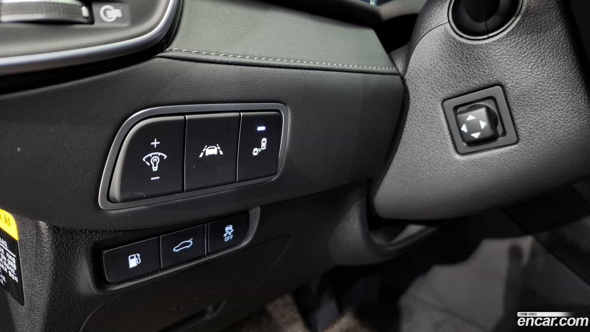 Grandeur Hyundai 2018.5-OPTION-018
