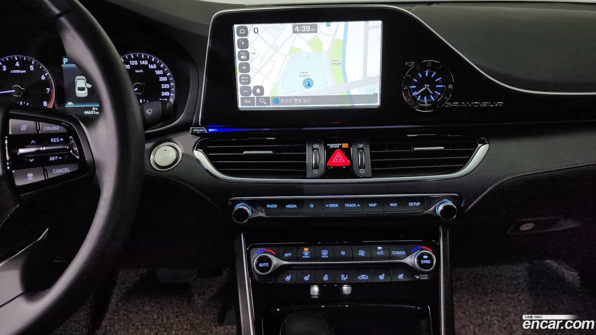 Grandeur Hyundai 2018.5-OPTION-020