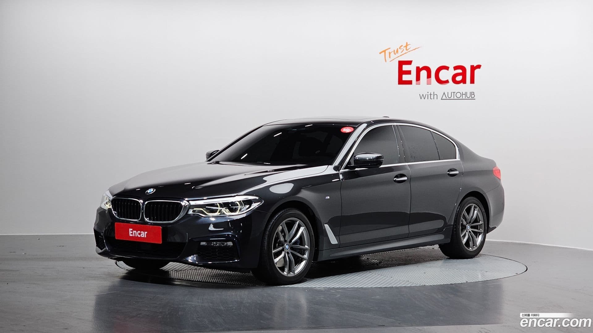 Main__Slider__Photo:5-Series BMW 2018.0-0