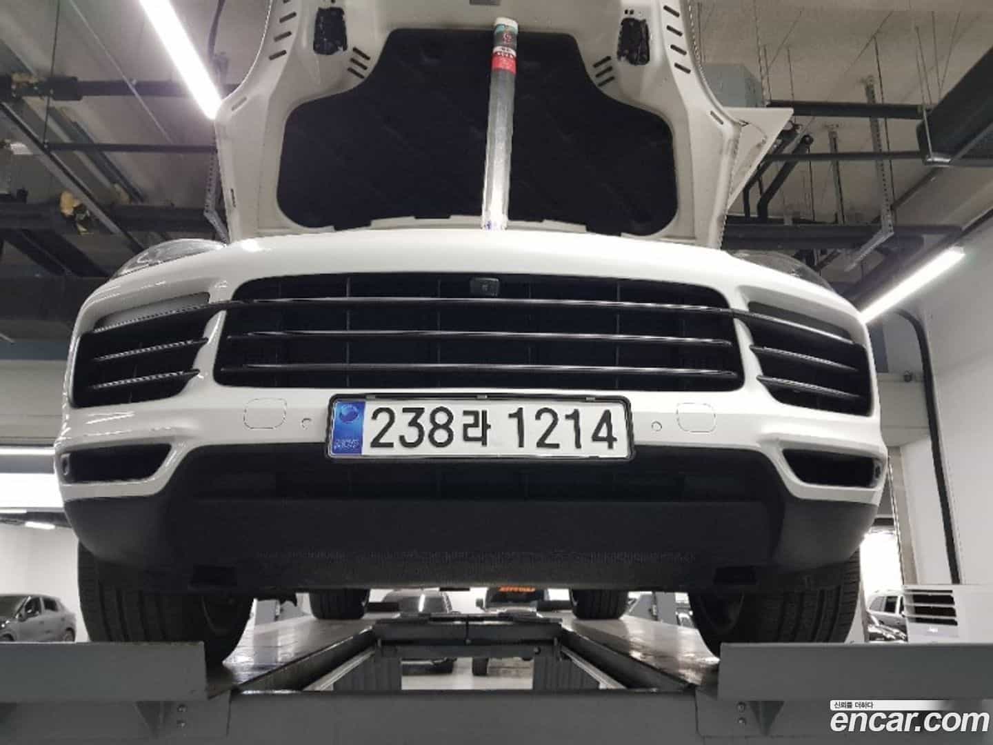 Cayenne Porsche 2019.1-OUTER-001