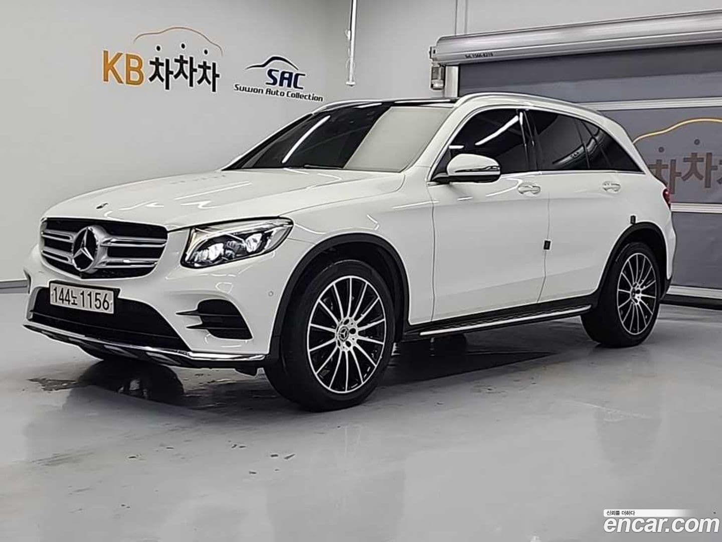 Main__Slider__Photo:GLC-Class Mercedes-Benz 2019.10-0