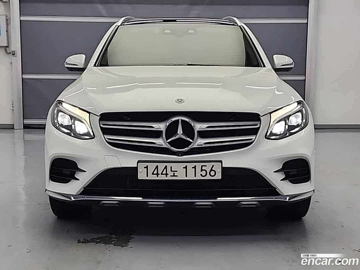 GLC-Class Mercedes-Benz 2019.10-OUTER-002