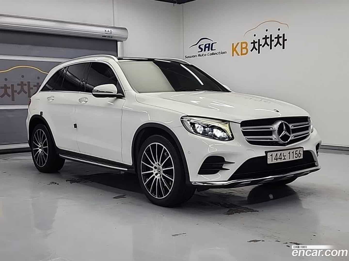 GLC-Class Mercedes-Benz 2019.10-OUTER-004