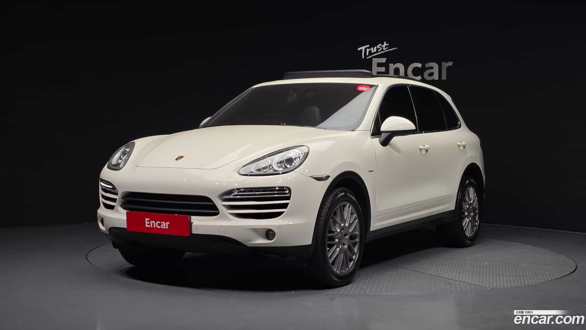 Cayenne Porsche 2012.0-OUTER-001
