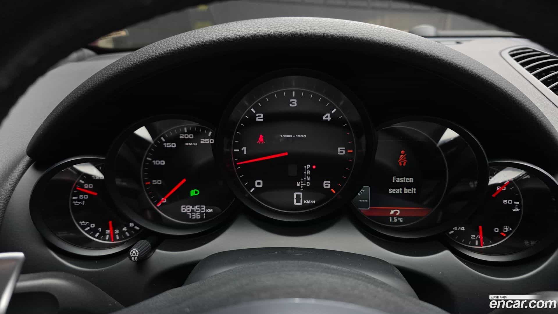 Cayenne Porsche 2012.0-INNER-008