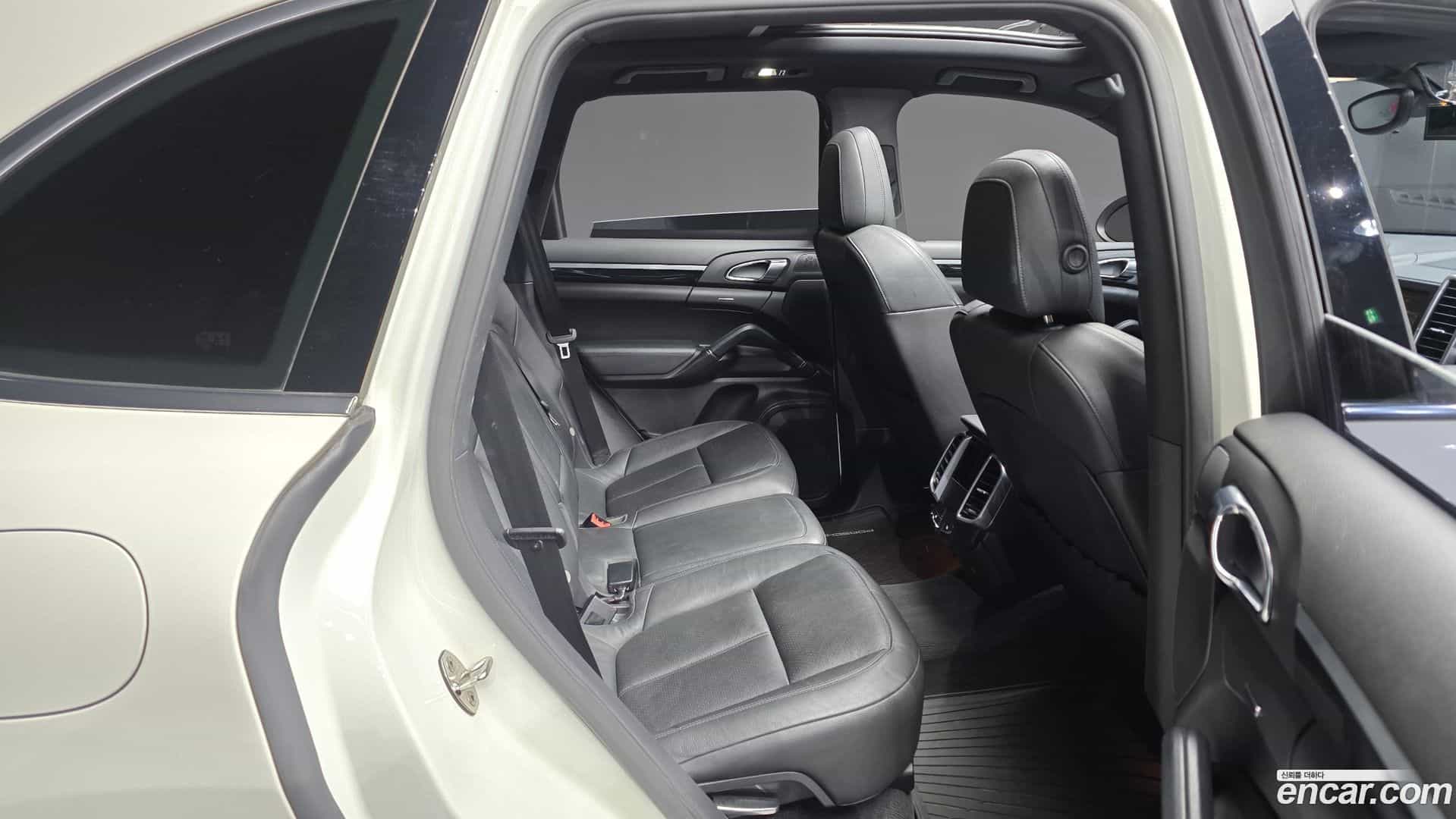 Cayenne Porsche 2012.0-OPTION-016