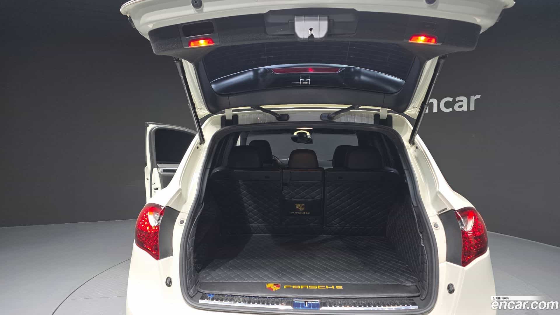 Cayenne Porsche 2012.0-OPTION-024