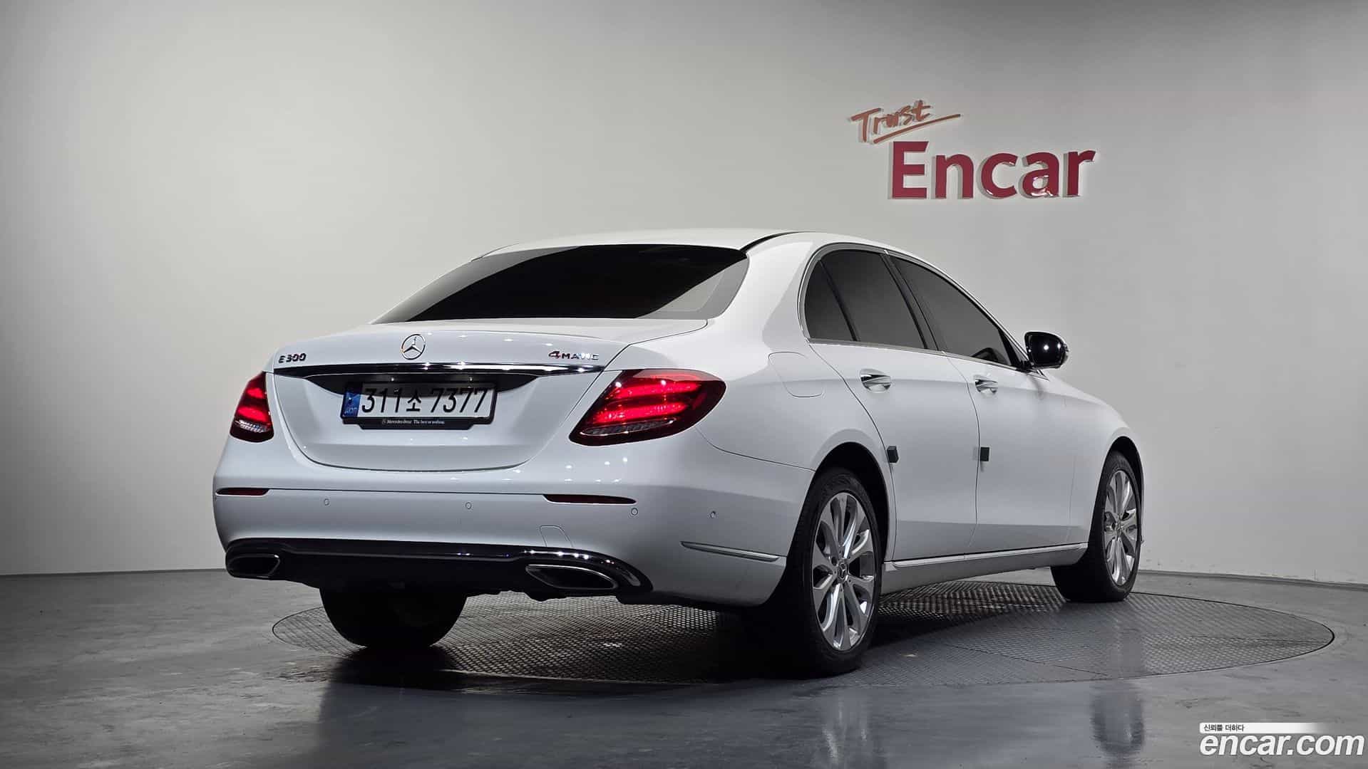 E-Class Mercedes-Benz 2018.4-OUTER-002