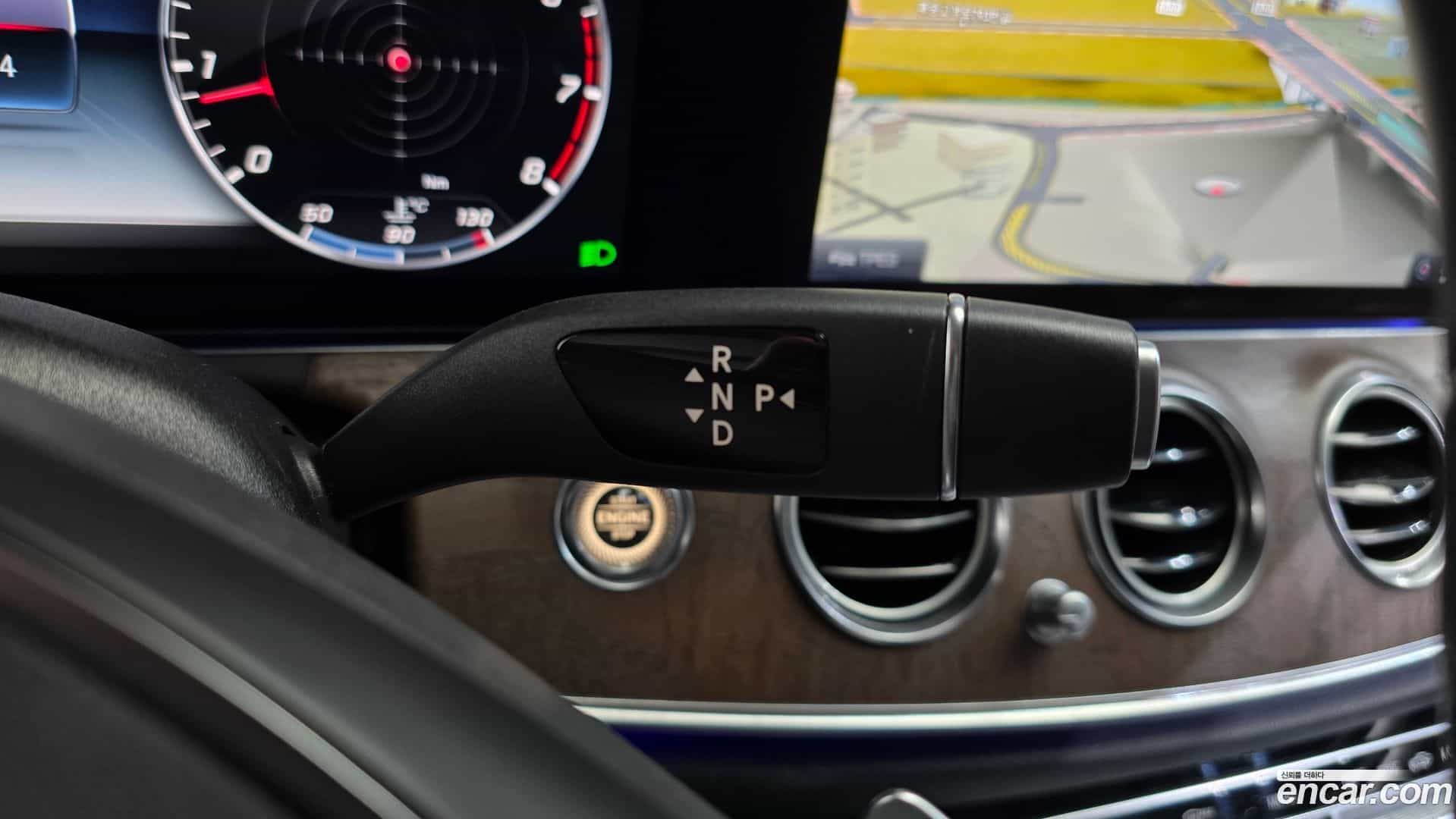E-Class Mercedes-Benz 2018.4-INNER-009