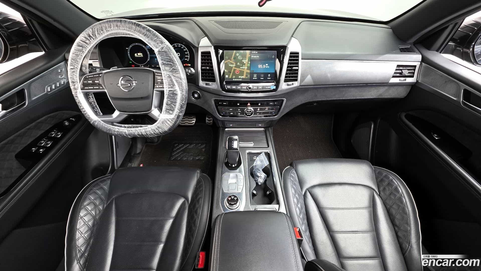 Rexton KG Mobility 2021.0-INNER-007