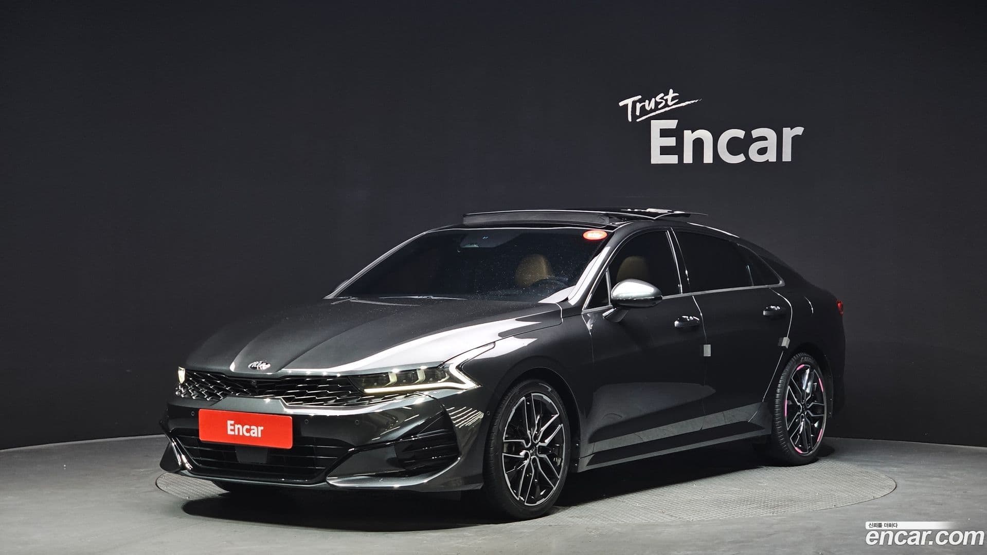 Main__Slider__Photo:K5 Kia 2021.1-0