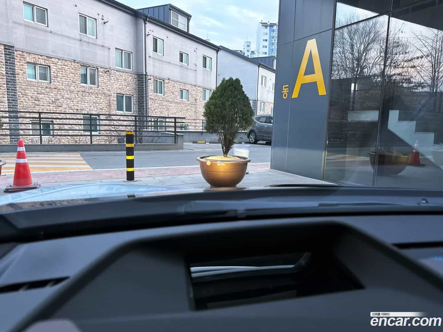 i8 BMW 2016.11-OPTION-016