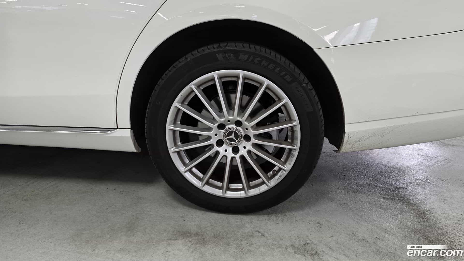 E-Class Mercedes-Benz 2023.3-OUTER-005