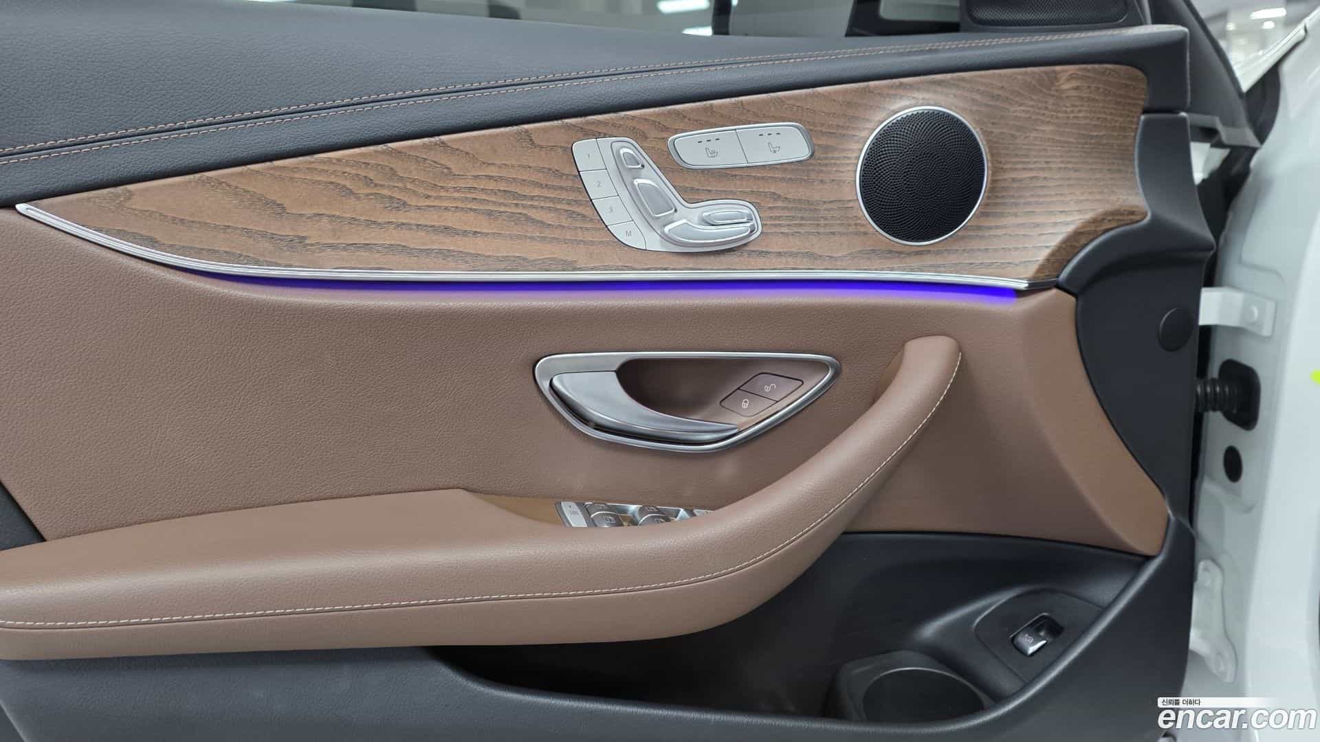 E-Class Mercedes-Benz 2023.3-OPTION-018