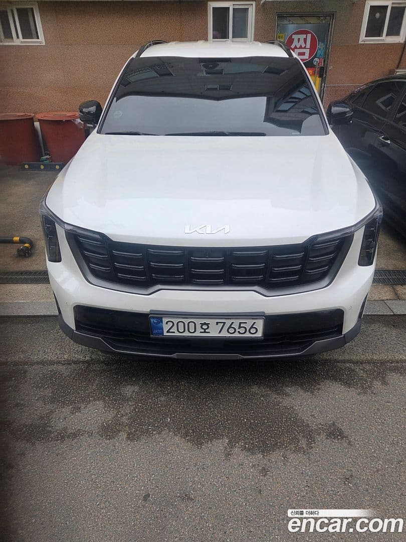 Main__Slider__Photo:Sorento Kia 2023.9-0