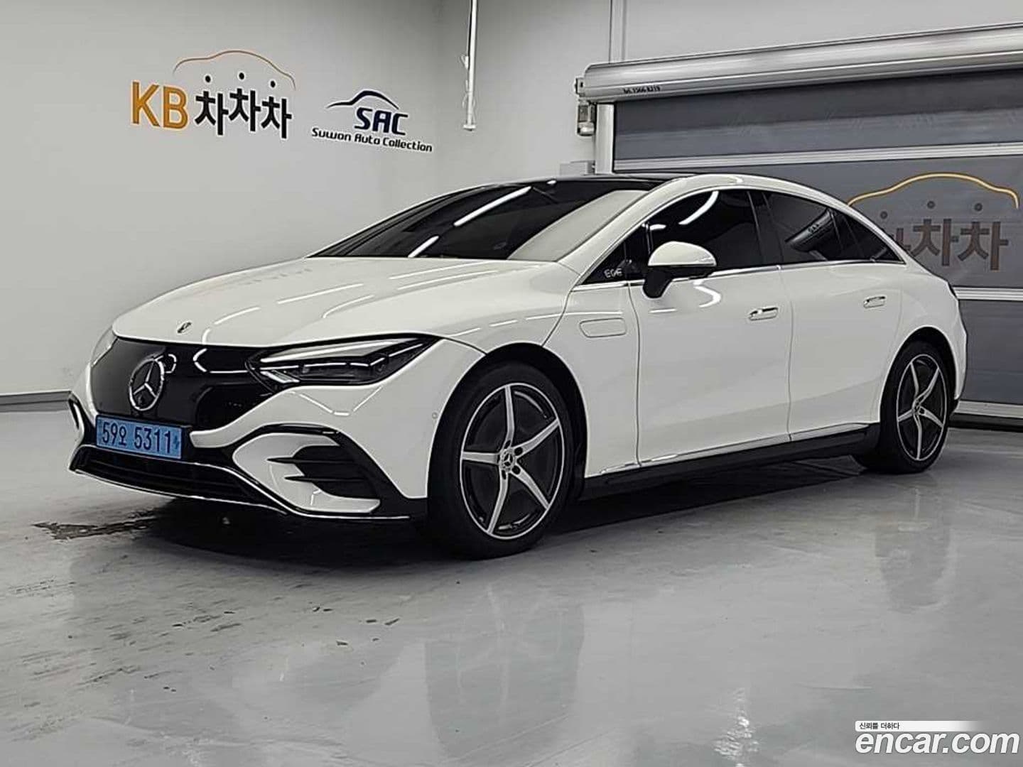 Main__Slider__Photo:EQE Mercedes-Benz 2023.4-0