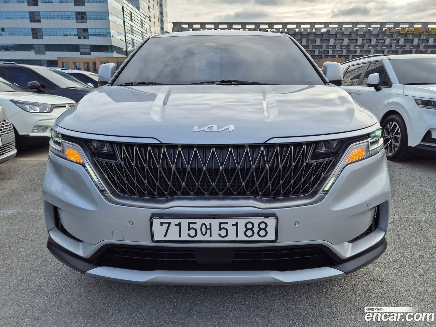 Main__Slider__Photo:Canival Kia 2022.10-0
