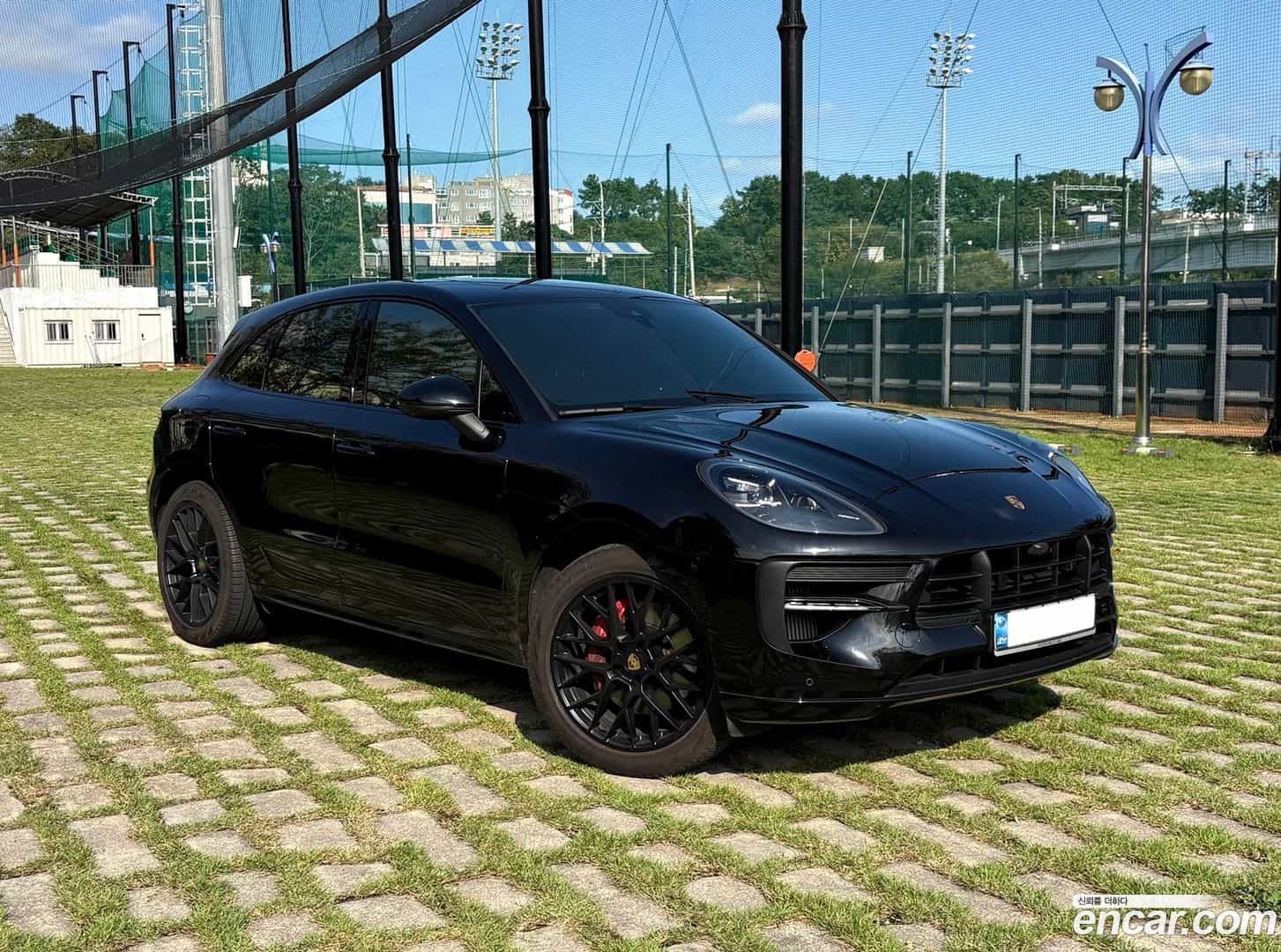 Macan Porsche 2020.10-OUTER-004