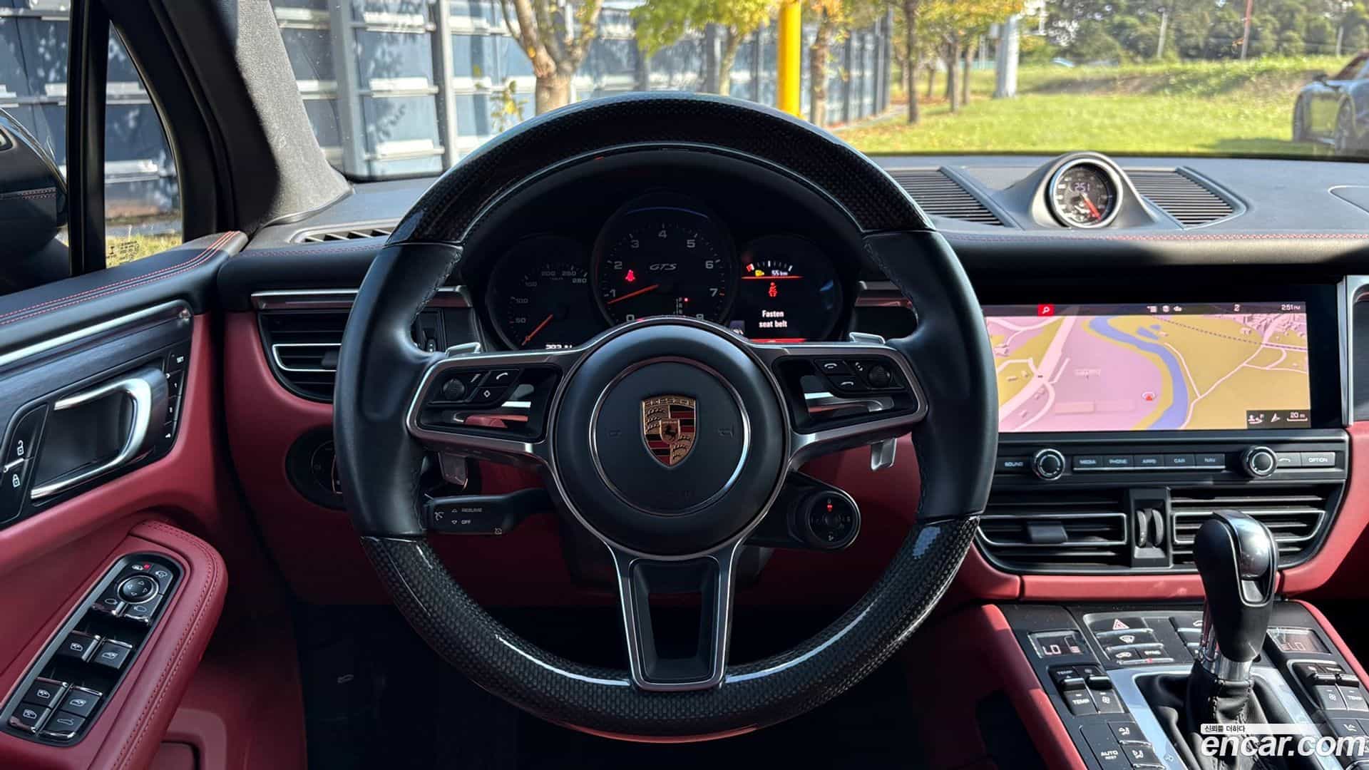 Macan Porsche 2020.10-OPTION-018