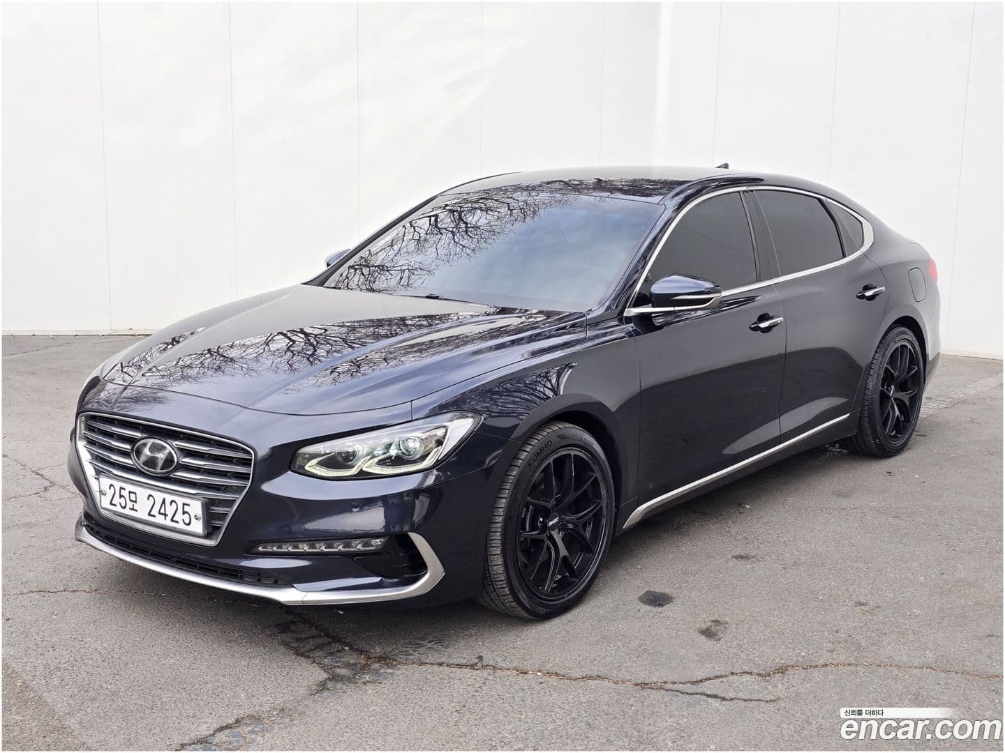 Main__Slider__Photo:Grandeur Hyundai 2017.3-0
