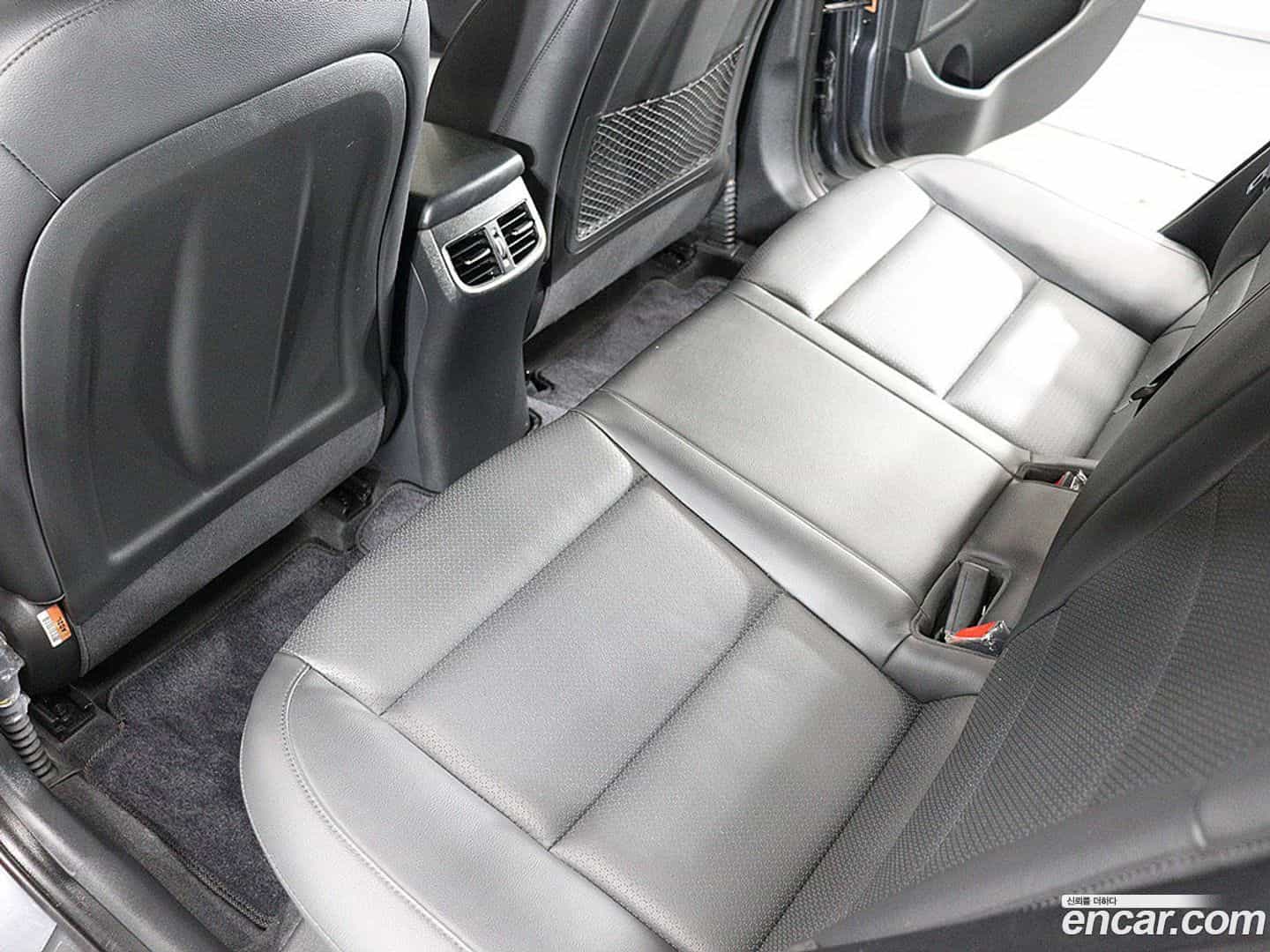 AVANTE Hyundai 2016.8-OPTION-016